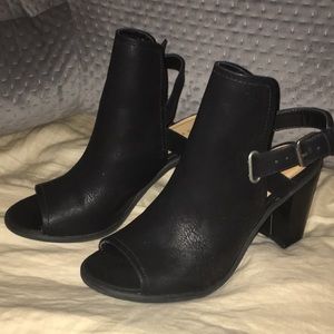 Booties, Very Volatile, Black, Size 7